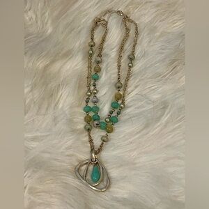 ☀️Excellent Condition ☀️Women’s Elegant Gold and Turquoise Beaded Necklace